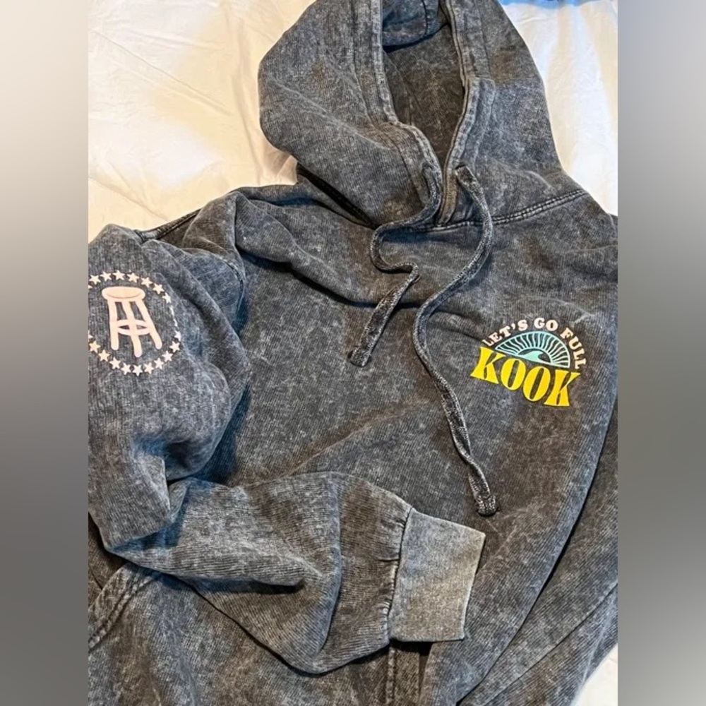 OUTER BANKS HOODIE | Size M | EUC | Barstool Sports | TV | go full kook